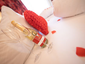 TOP-Silvester-HIT im Thermenhotel PuchasPlus mit Galababend & Silvesterprogramm 4 ÜN