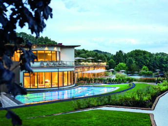 Sommer-Auszeit in Bad Waltersdorf inkl. Heiltherme & Hoteltherme | 3 Nächte/4Tage 
