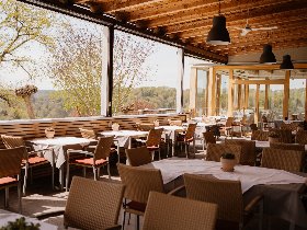 Hundeglück im Eisenberg 3 Tage 2 Nächte, Halbpension, Nachmittagssnack, Hundefreundlich 