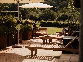 Hundeglück im Eisenberg 3 Tage 2 Nächte, Halbpension, Nachmittagssnack, Hundefreundlich 