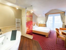  Silvester in Salzburg inkl. Glühweinumtrunk & Neujahrsfrühstück | 4 Nächte