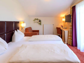  Silvester in Salzburg inkl. Glühweinumtrunk & Neujahrsfrühstück | 4 Nächte