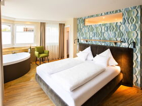  Silvester in Salzburg inkl. Glühweinumtrunk & Neujahrsfrühstück | 4 Nächte