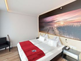 Shoppen im Designer Outlet Parndorf | 2 Nächte im Hotel direkt beim Outlet Center