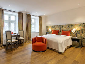 Komfort & Luxus im architektonischen Meisterwerk | 2 Tage Kurzurlaub inkl. Thermeneintritt