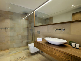 Komfort & Luxus im architektonischen Meisterwerk | 2 Tage Kurzurlaub inkl. Thermeneintritt