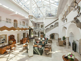 Komfort & Luxus im architektonischen Meisterwerk | 2 Tage Kurzurlaub inkl. Thermeneintritt