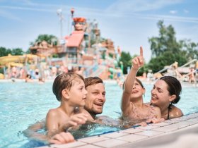 Family Special inkl. 2 Kinder bis 14,9 Jahre inkl. Thermeneintritt & Kids Club