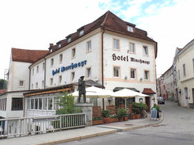 Silvester-Special im Minichmayr inkl. Gala & regionalen Schmankerln | 3 Nächte