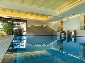 Alpina Wellness-Hit inkl. tägliches Wahlmenü & Eintritt in das Thermal Hallenbad | 2 Nächte