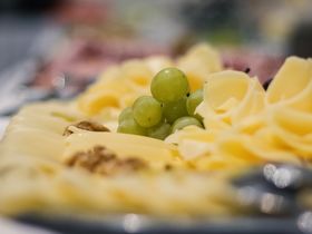 Glücklich erfüllt |  3 Tage Kurzurlaub in der Therme Aqualux inkl. Therme & Vitadome