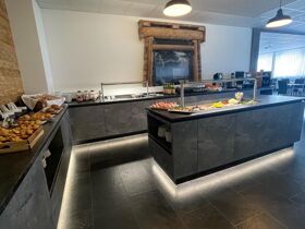 Glücklich erfüllt |  3 Tage Kurzurlaub in der Therme Aqualux inkl. Therme & Vitadome