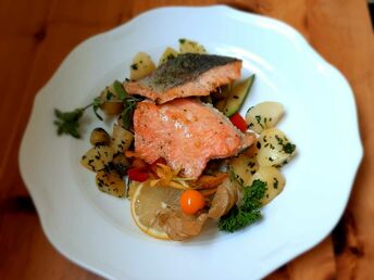 Auszeit #kurzmalraus inkl. g'schmackiges Slow Kitchen® Abendmenü | 3 Nächte | Saison III (Sommer)