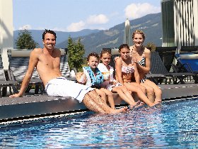 7 Nächte Familien-Sommerhit im 4*S Schlosshotel Lacknerhof 