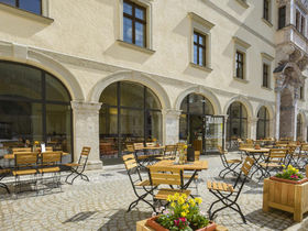 Auszeit zu zweit im barocken Stift I 5 Nächte Spital am Pyhrn 