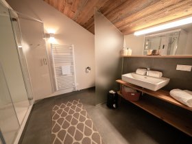 LODGE Weihnachten im privaten Chalet inkl. Christbaum | 4 Nächte