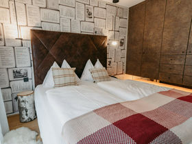 LODGE Weihnachten im privaten Chalet inkl. Christbaum | 4 Nächte