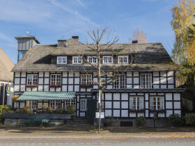 Auszeit in Winterberg im Sauerland inkl. Halbpension & Schwimmbad | 5 Tage
