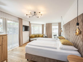 4=3 November Rhapsody