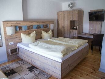 Bild 9 von 36