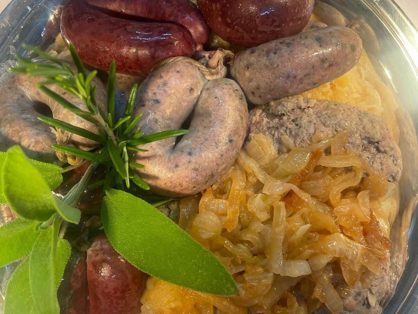 Schlachtfest mit Kopfkissen - Alles von der Wutz 