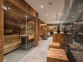 Urlaub mit Geschmack: 4-Gang-Menü & Entspannung in Südtirol | 4 Nächte