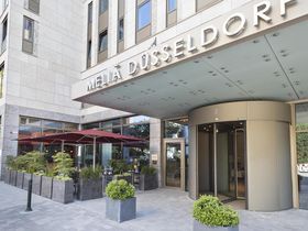 VIP Kurzurlaub in Düsseldorf | 2 Tage inkl. Lounge Zugang