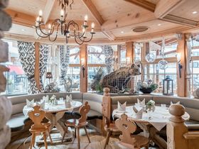 6 Tage Ski Magic Zauber und Wellnessauszeit im 5* Sport- & Genusshotel Silvretta in Ischgl  