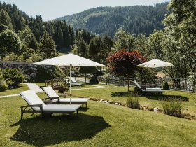 Natururlaub, Bauernhoferlebnis & Wellnessgenuss im Gut Berg Naturhotel