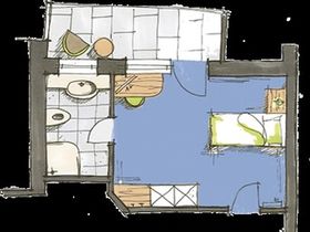 Frühlingsbaden am Montiggler See im Süden Südtirol  