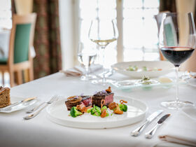 Außergewöhnliche Lage direkt am Wolfgangsee mit hohem kulinarischem Anspruch | 1 Nacht