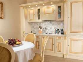 Erholungstage mit Frühstück im Savoy Westend Hotel / 2 Tage 