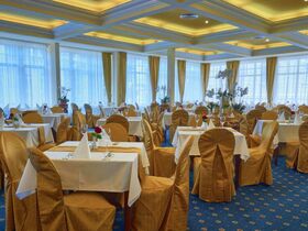 Erholungstage mit Frühstück im Savoy Westend Hotel / 2 Tage 