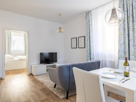 Unterkunft mit Frühstück und privater finnischer Sauna / 3 Nächte| 4 Tage 