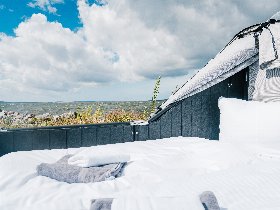 2 Tage Open Air Romantik direkt am Wasser - Schlafen im Schlafstrandkorb inkl. Frühstück