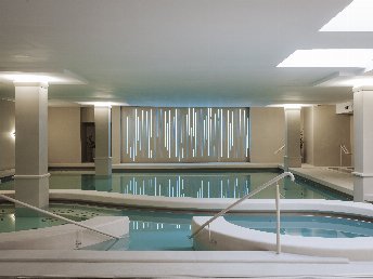 Erlebnisurlaub in Rogaška Slatina – Kristall Turm Eintritt & Halbpension inklusive I 7 Nächte