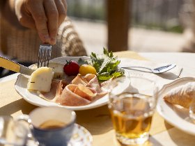 Natur & Erholung in Südtirol inkl. Wellnessbereich, Innenpool & Halbpension | 8 Tage