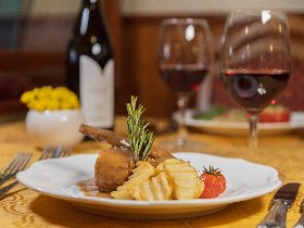 Natur & Erholung in Südtirol inkl. Wellnessbereich, Innenpool & Halbpension | 8 Tage