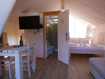 AKTION: Frühlingsstart in der Glamping Villa mit Frühstück | 3 Nächte
