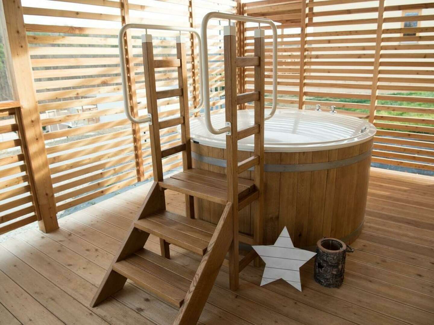 AKTION: Frühlingsstart in der Glamping Villa mit Frühstück | 3 Nächte