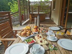 Glamping Zelt - Luxus Camping in Slowenien inkl. 1 Kind gratis | 2 Nächte 