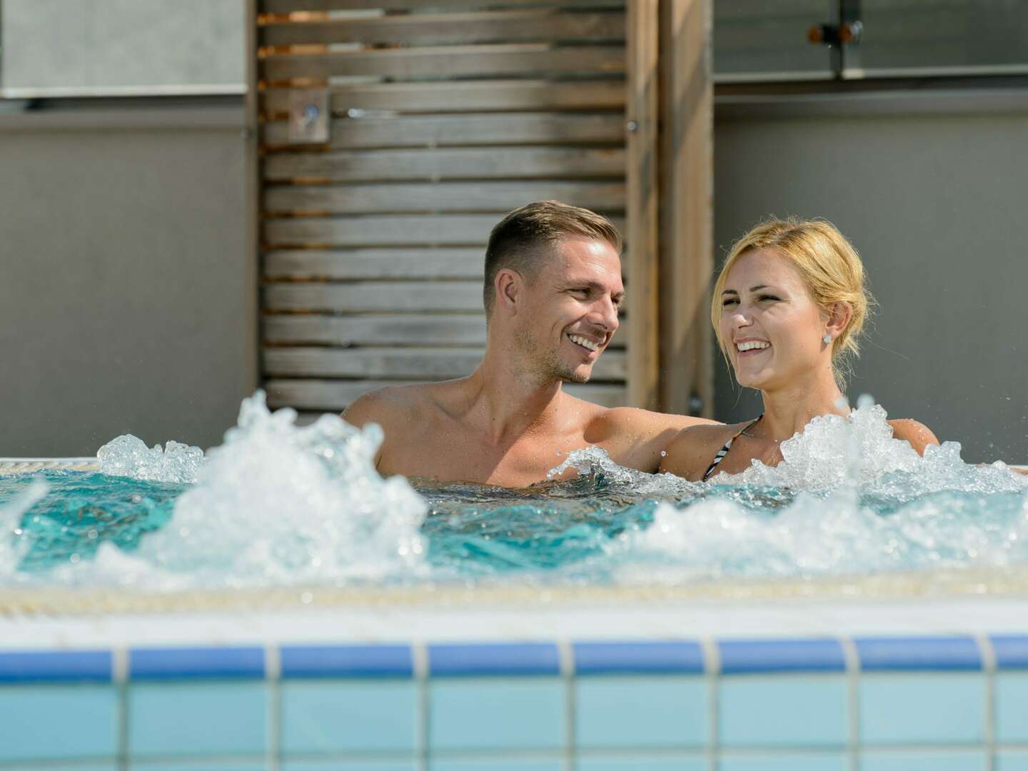AKTION: Frühlingsstart in der Glamping Villa mit Frühstück | 3 Nächte