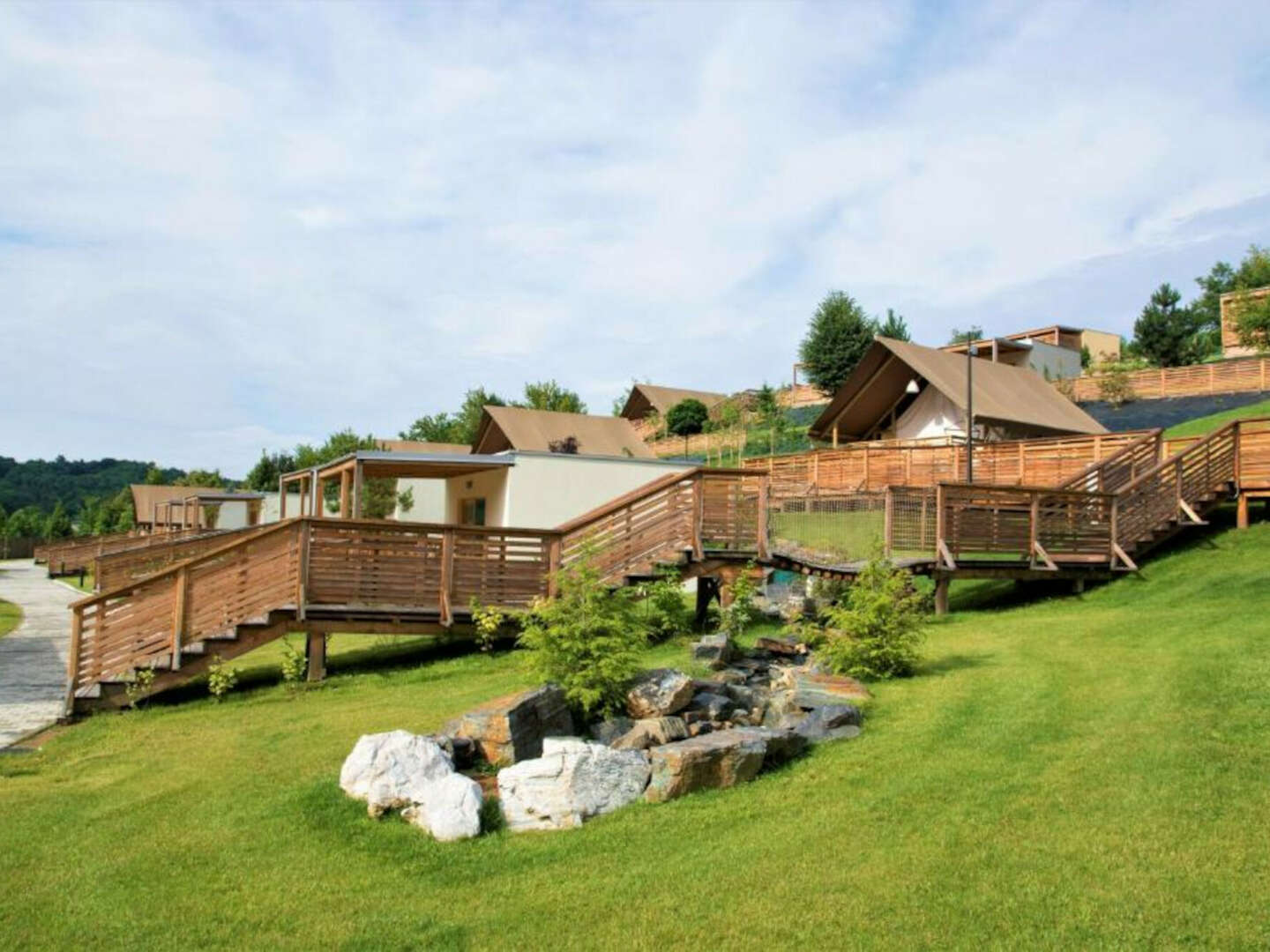 AKTION: Frühlingsstart in der Glamping Villa mit Frühstück | 3 Nächte
