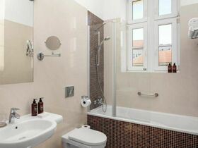 Gesundheitspflege mit 5-Stern Service | Erholen im Harvey Hotel in Franzensbad - 7 Nächte   