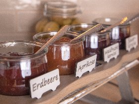 Zeit für langsame Momente inkl. 1 x Dinner & Welnamisliege