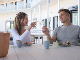 Zeit für langsame Momente inkl. 1 x Dinner & Welnamisliege