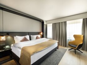 Kurzurlaub in Düsseldorf am Rheinufer - 2 Tage