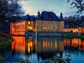 Kurzurlaub in Düsseldorf am Rheinufer - 2 Tage