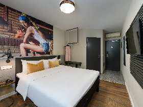 2 Tage in der City - Romantische Verwöhnauszeit in Dortmund mit Sekt & Therme