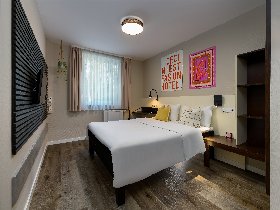 2 Tage in der City - Romantische Verwöhnauszeit in Dortmund mit Sekt & Therme